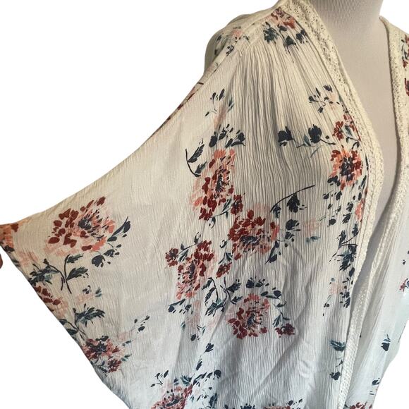 Maurices Floral Open Kimono Womens One Size Crochet Trim Topper Coverup Cardigan - Picture 2 of 7